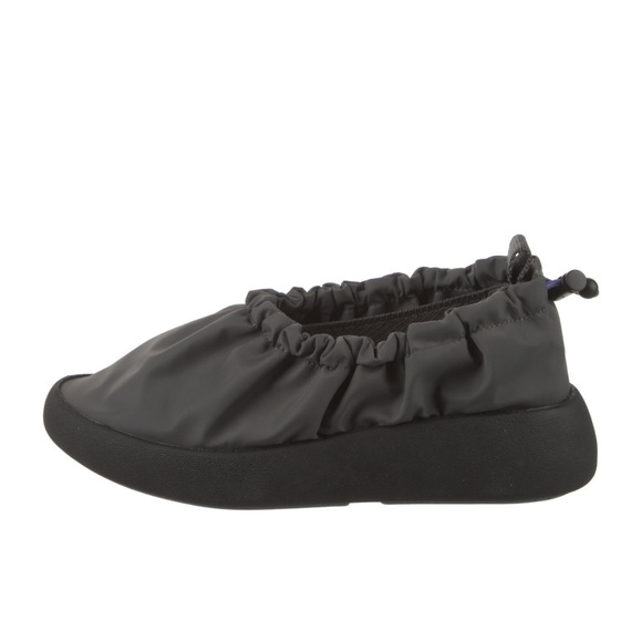 Gray Pleats Please Issey Miyake sneakers size 6 NWOT - Picture 3 of 4